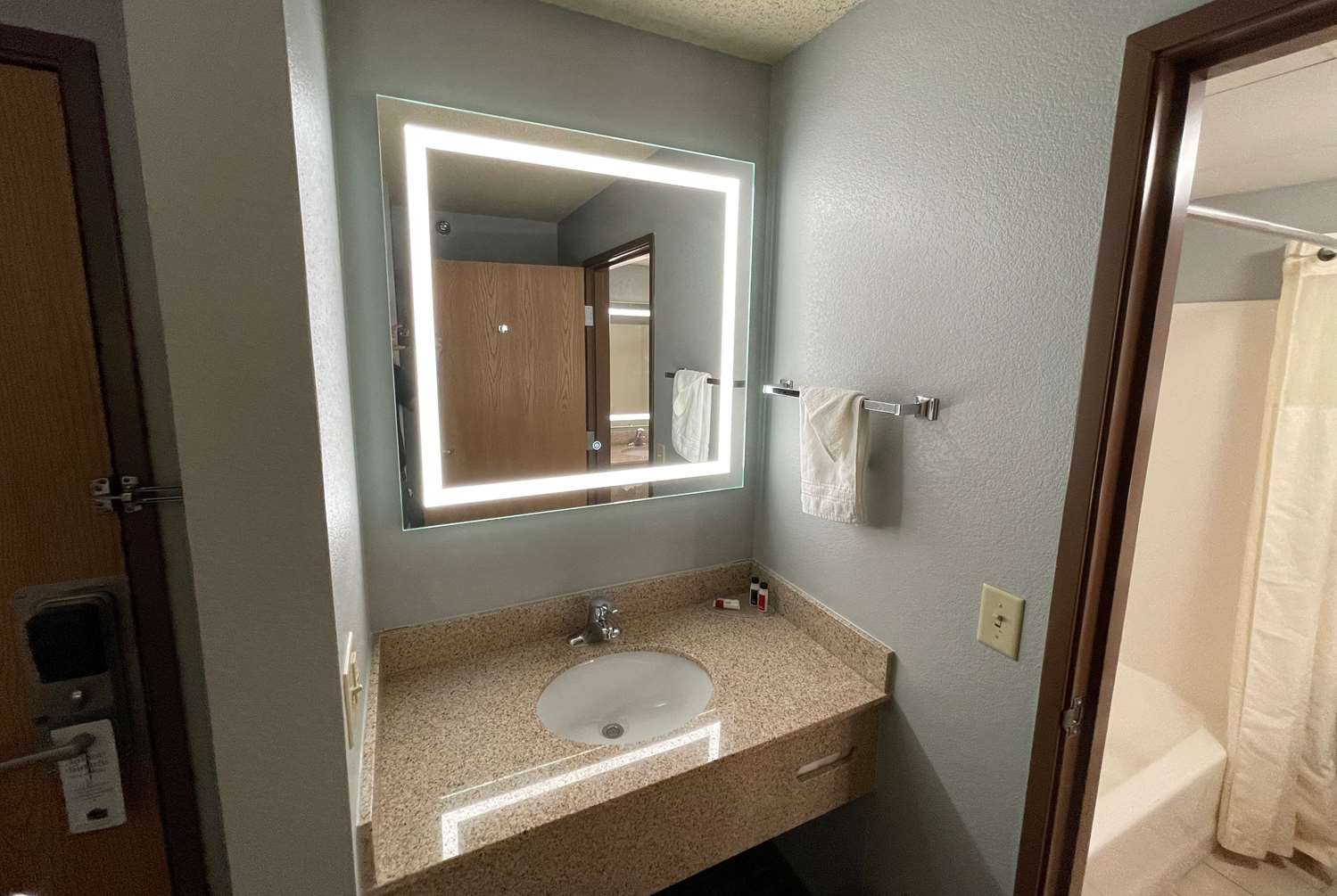 Americinn By Wyndham Sayre 31/32
