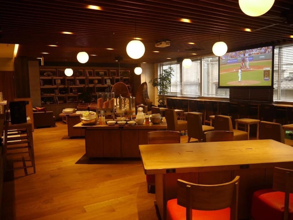 restaurant cafeteria