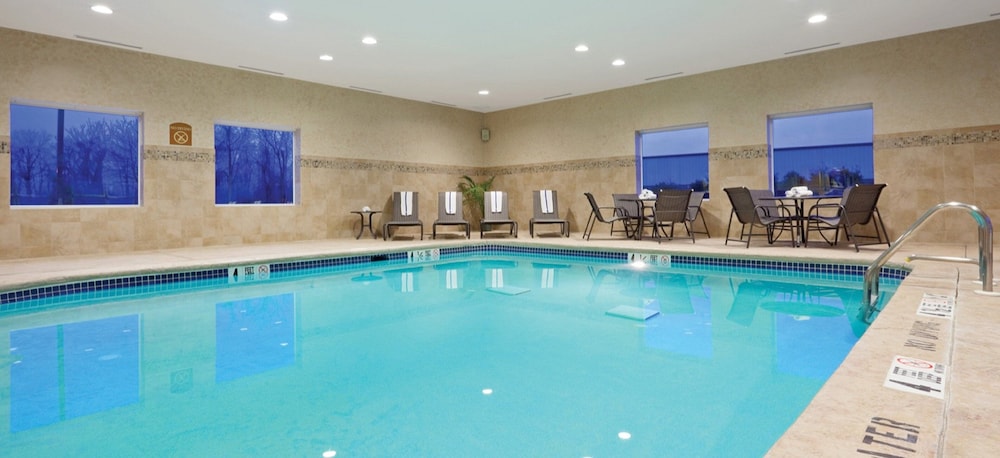 Holiday Inn Express Evansville - West 3/49