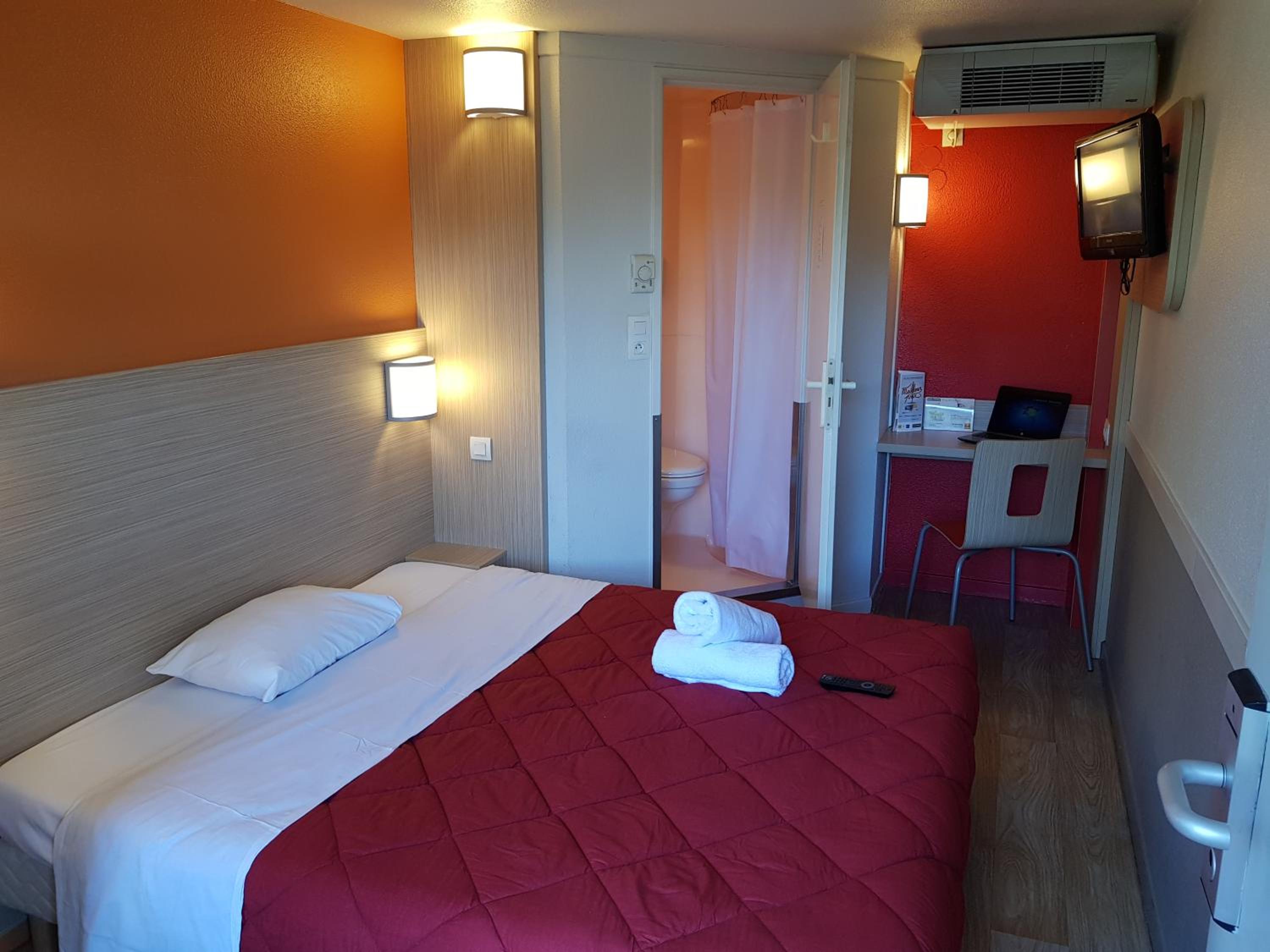 Room, Double Bed
