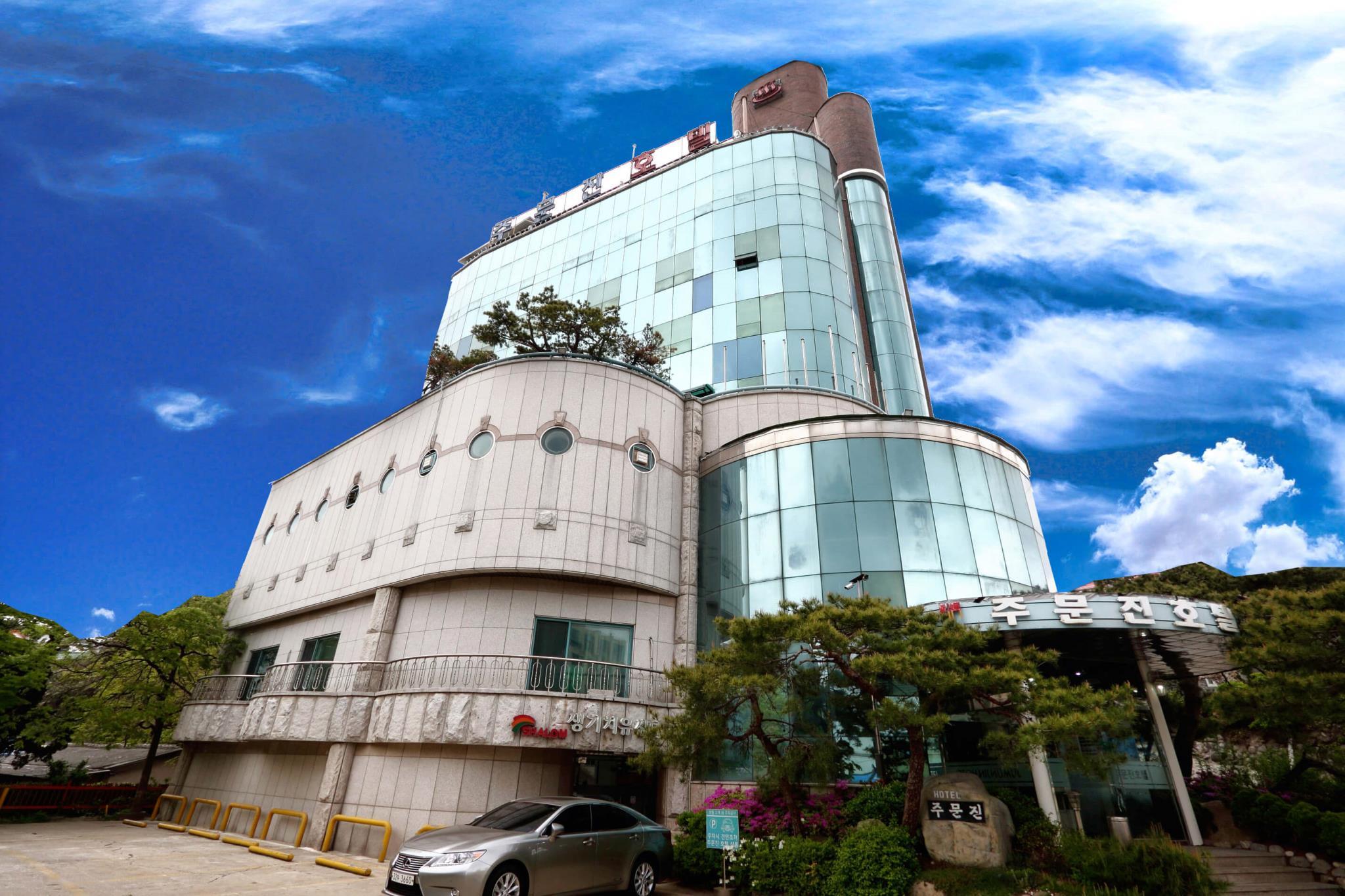 Jumunjin Hotel 2/26