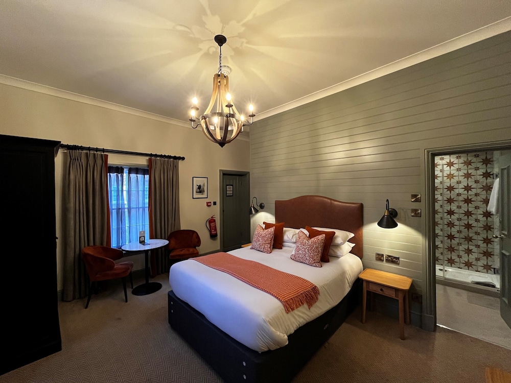 Carriage House, Standard, King Bed