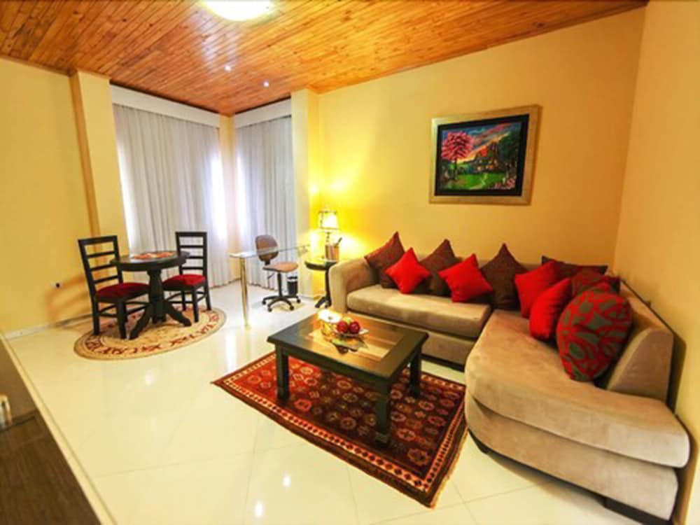 MARAMBAIA HOTEL 42/66