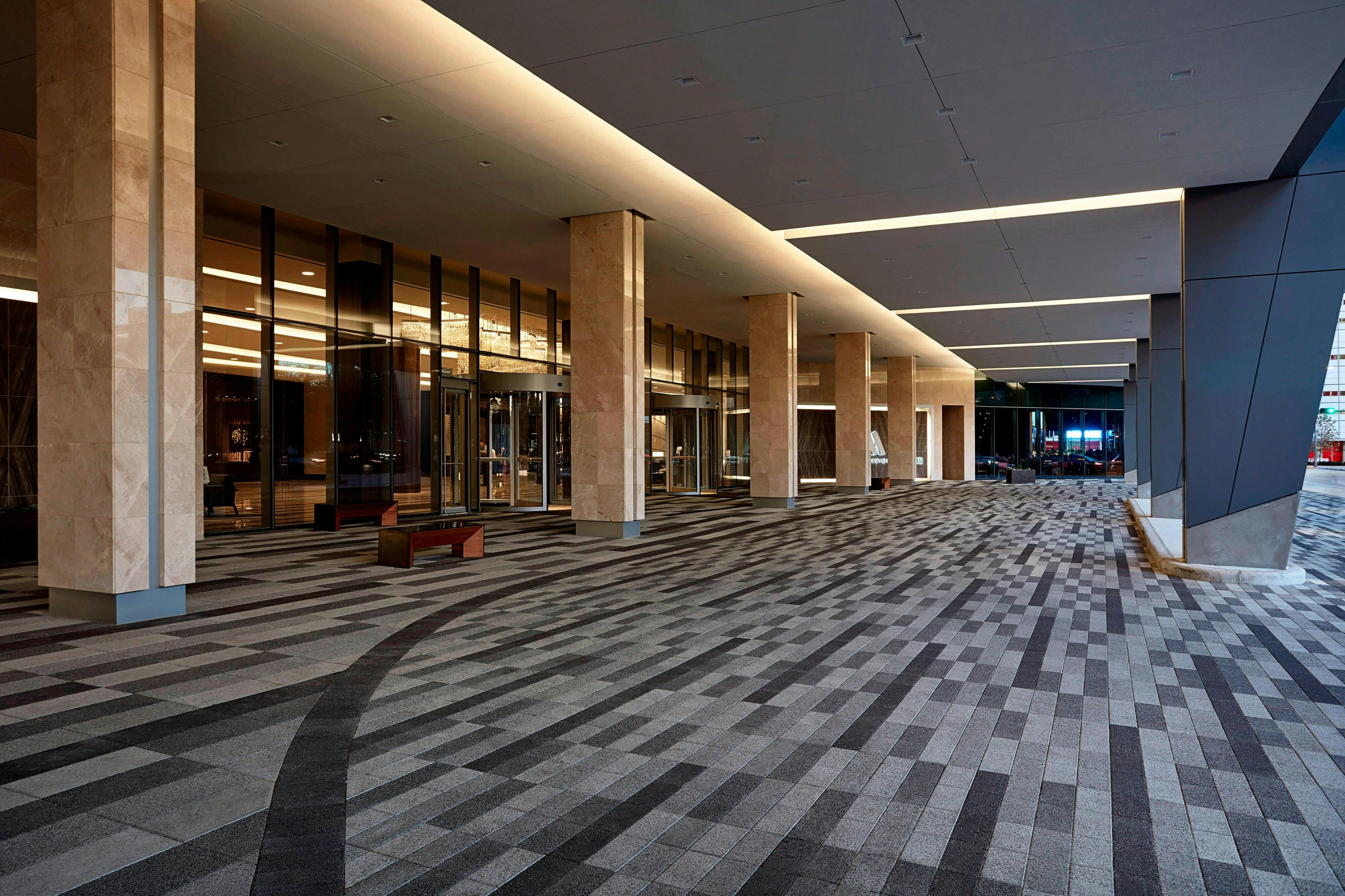 MARRIOTT MARQUIS HOUSTON 60/65