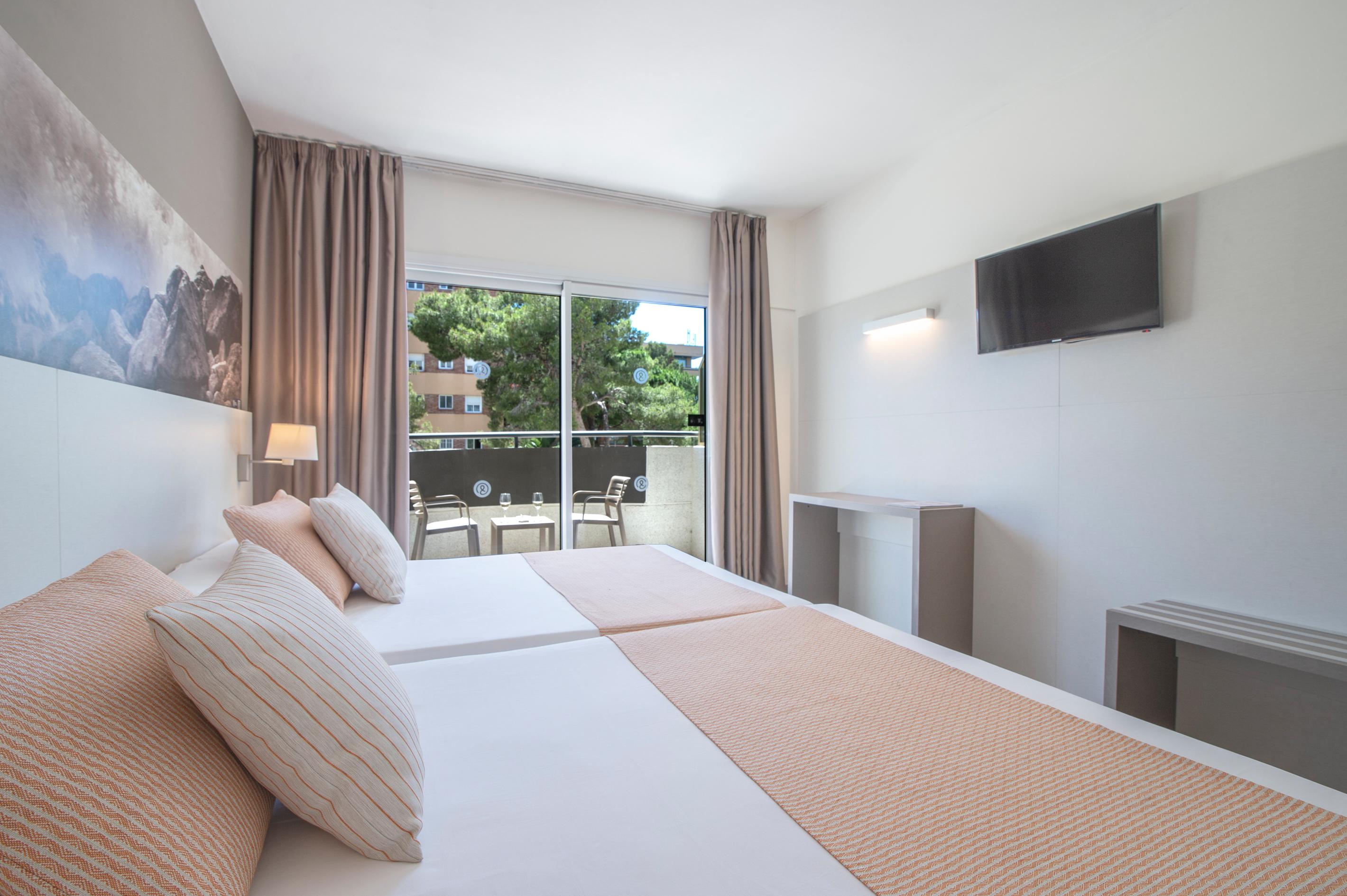 Standard, Quadruple, Balcony or Terrace