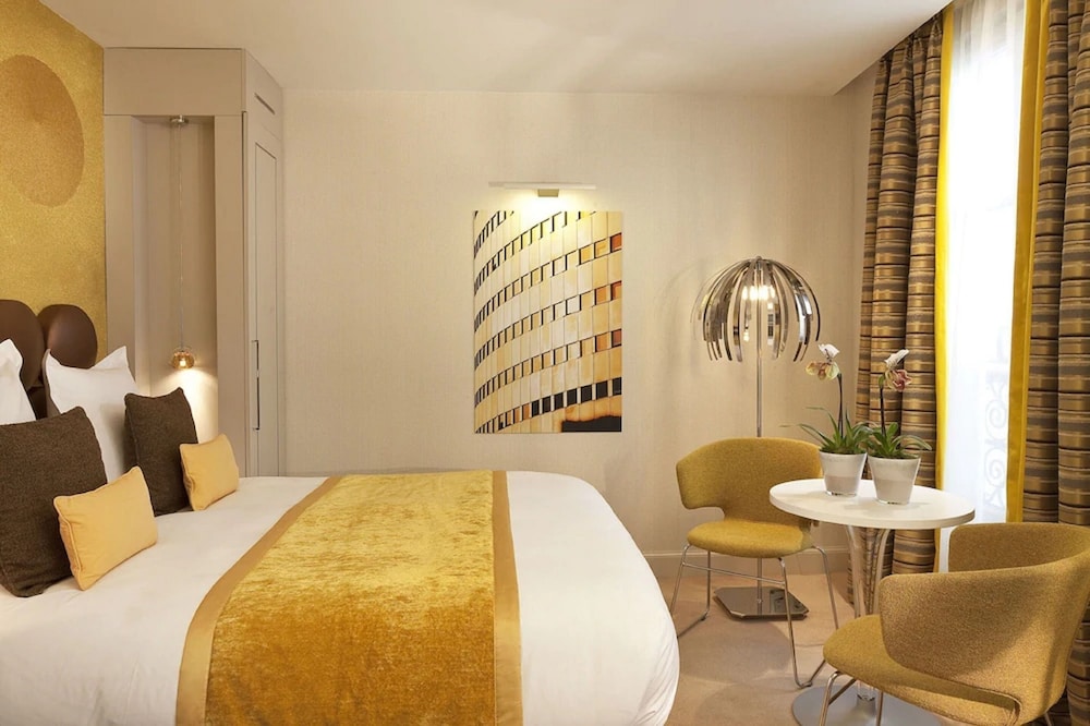 Hotel Le Petit Paris 41/63