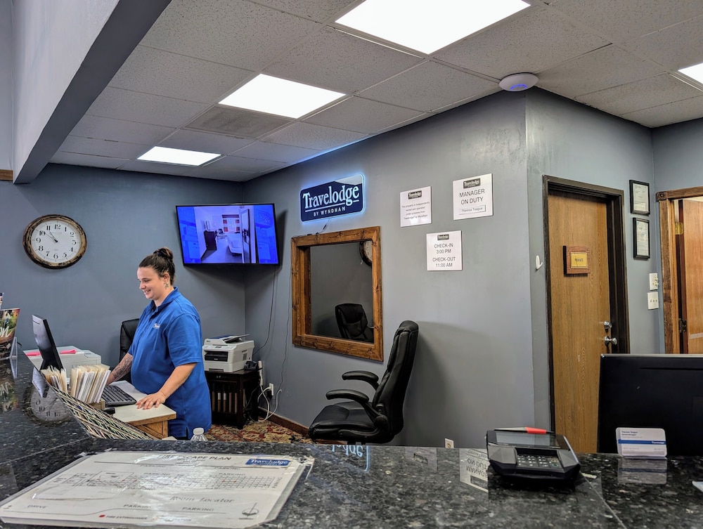 Travelodge by Wyndham Enid 7/40
