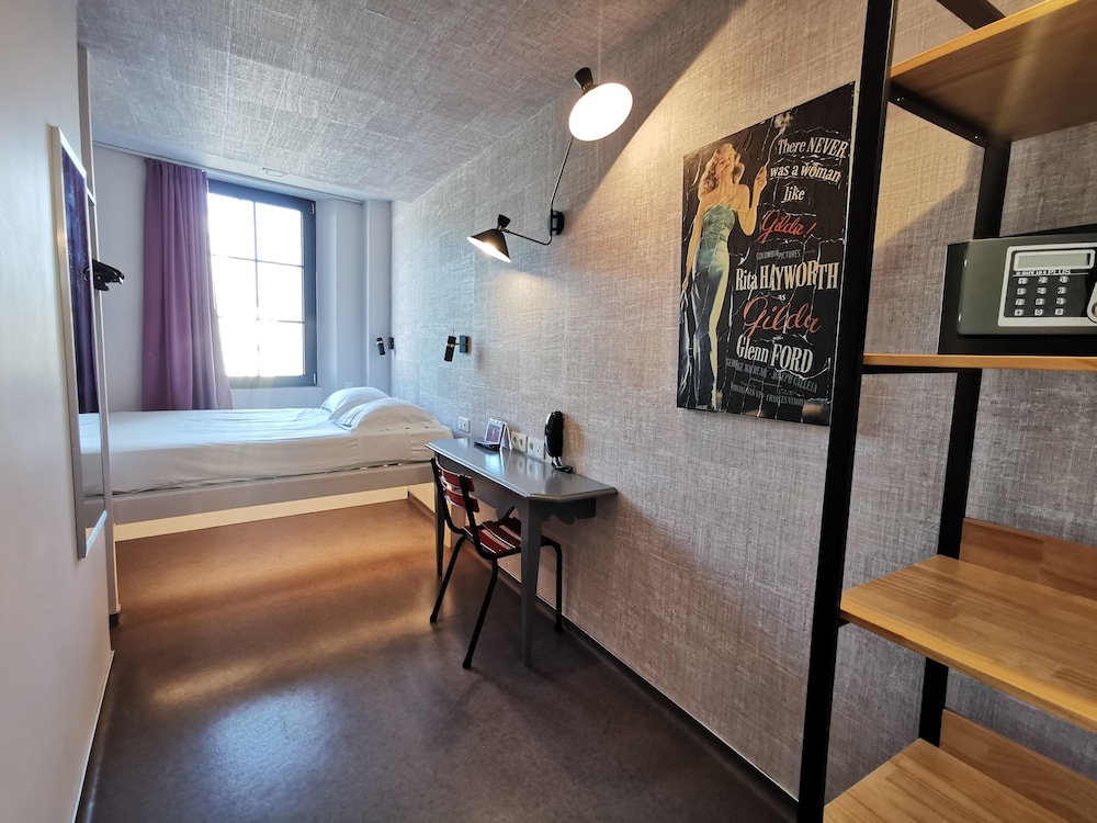 7Art Hotel 41/75