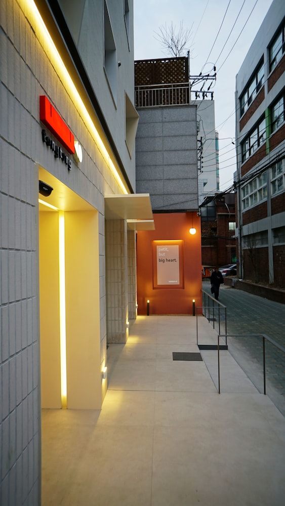Tong Tong Petit Hotel 5/38
