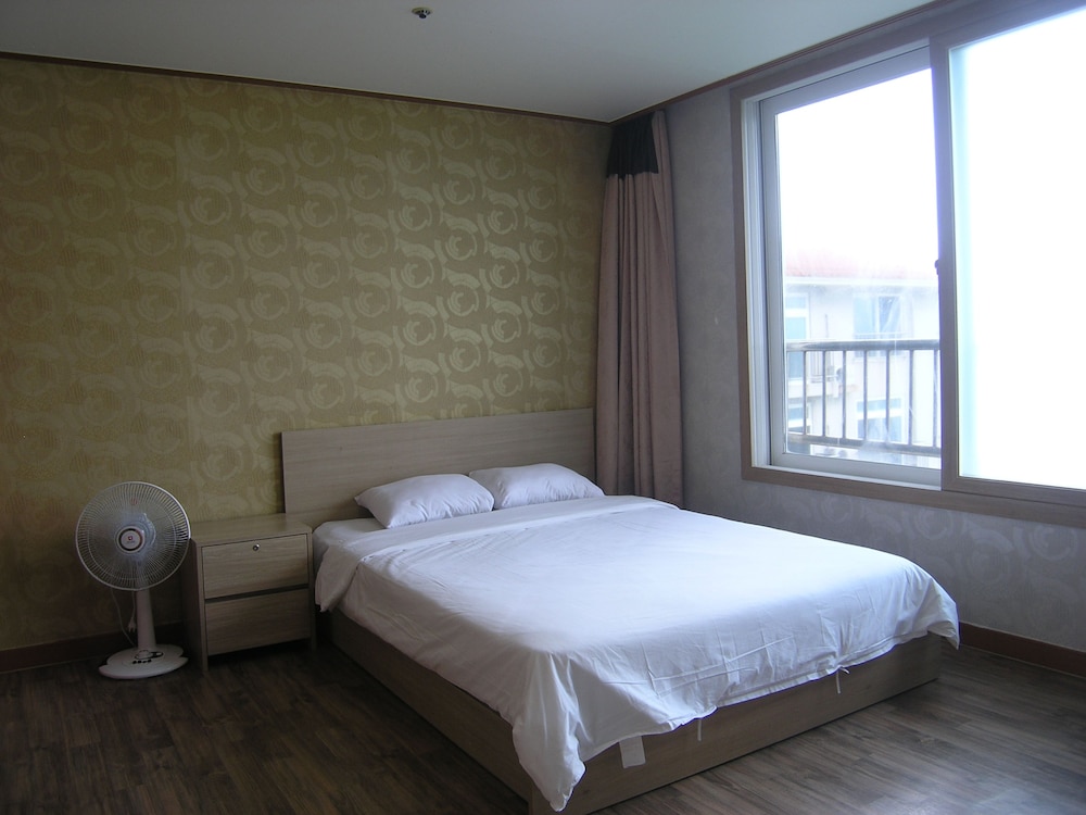 Il Sung Jeju Beach Resort 26/42