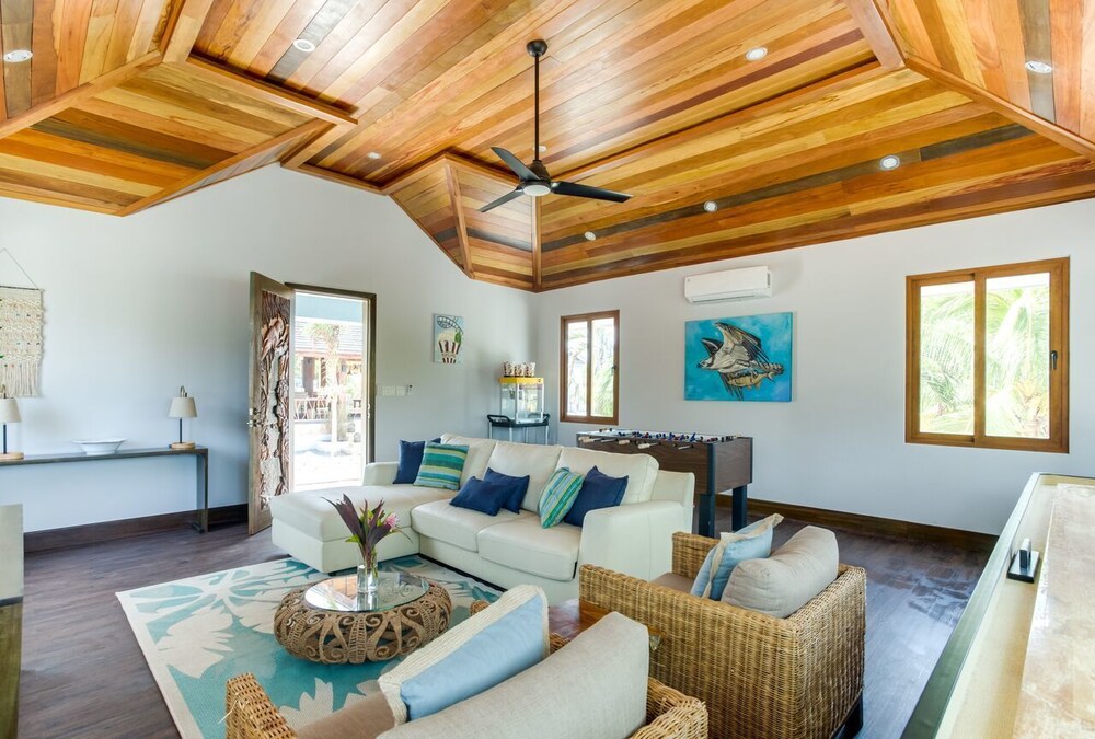 The Enclave- Private Island 22/50