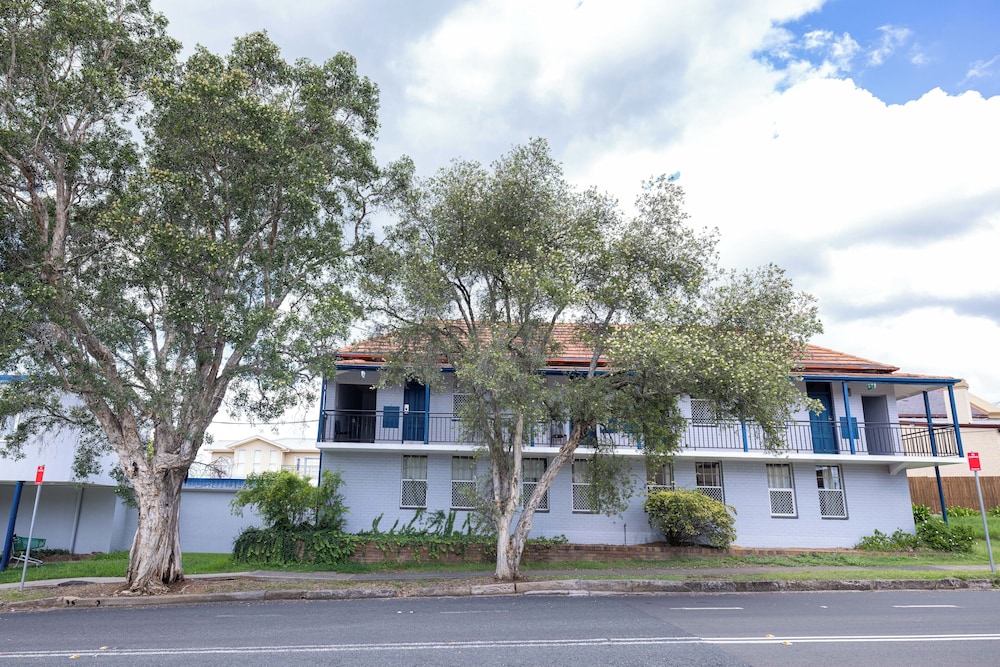 WINDSOR MOTEL 14/16