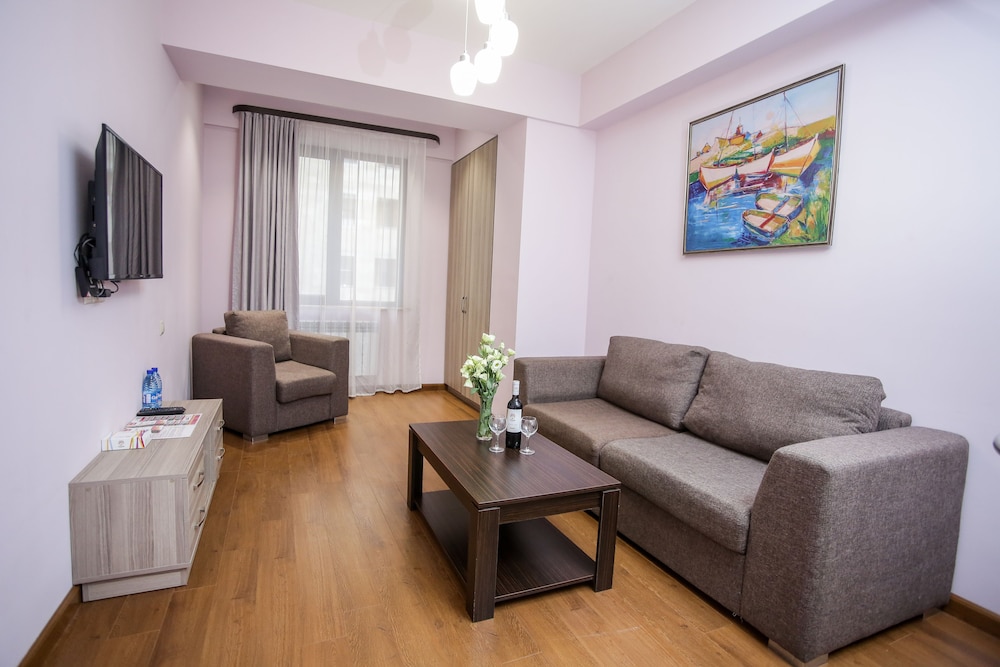 Welcome City Center Apartments 26/50