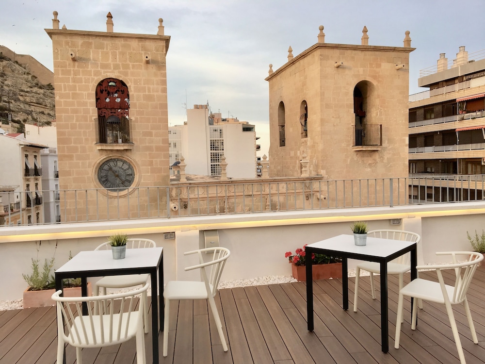 VIL5 by Be Alicante 18/22