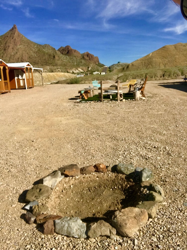 Terlingua Nights Cabins 29/36