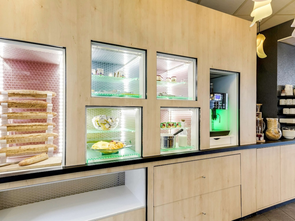 Novotel Suites Paris CDG Airport Villepinte Hotel 10/50