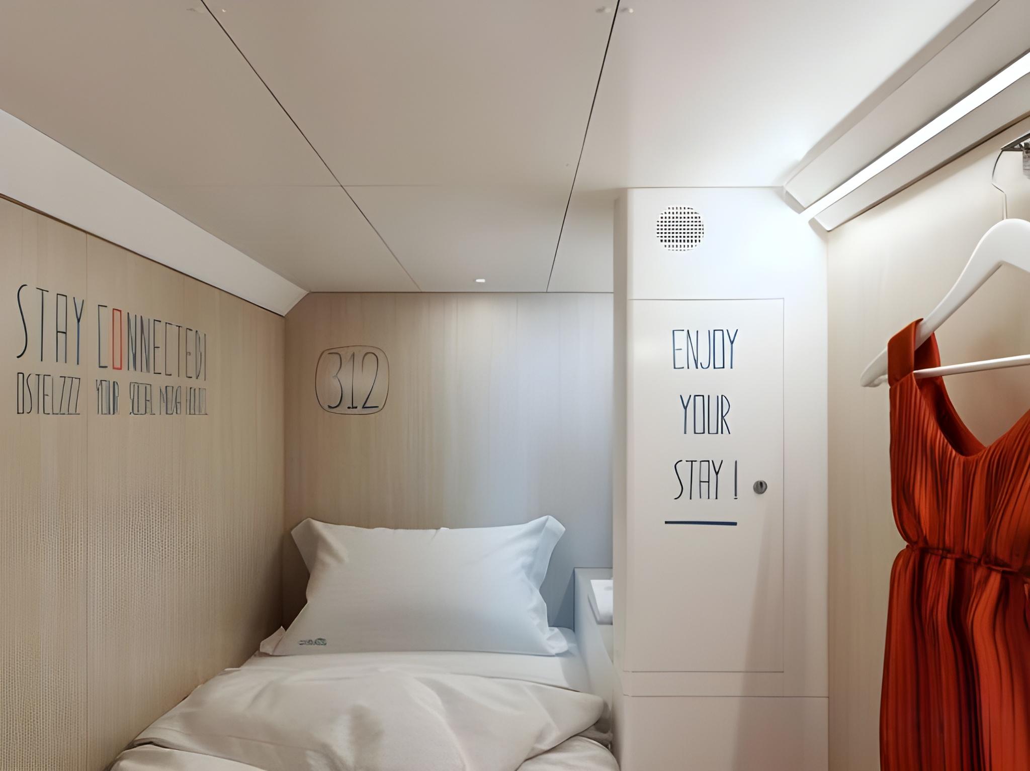 Female Dorm, Female Only