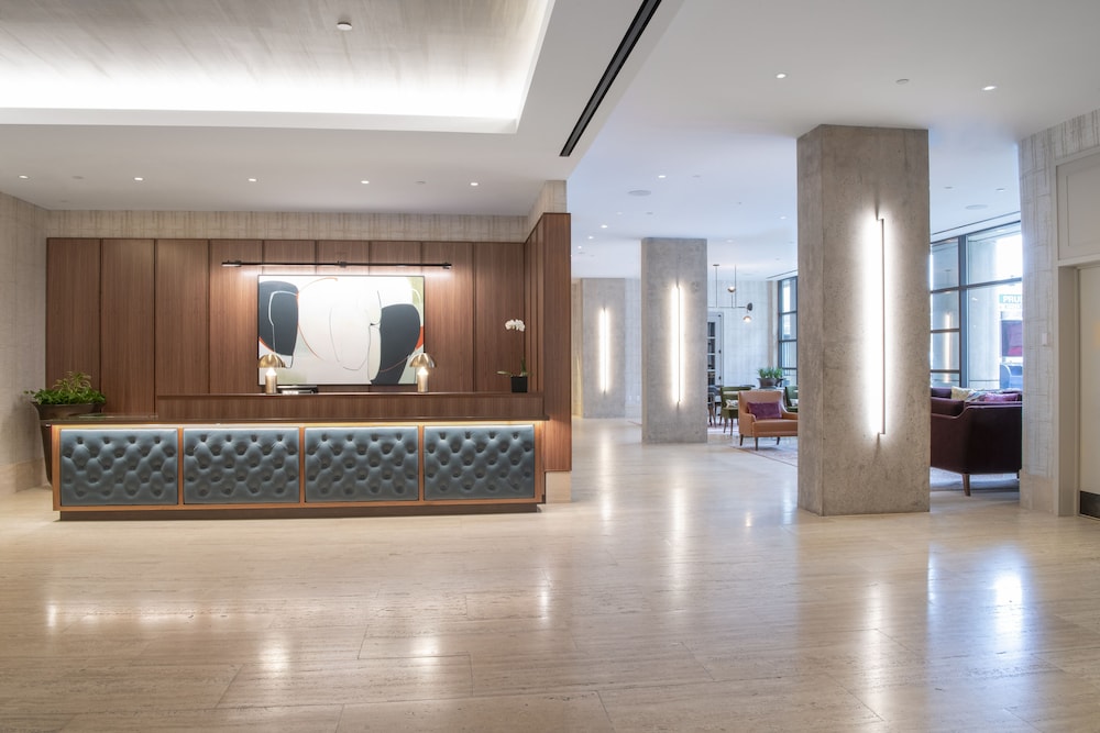 Colonnade Hotel 7/46