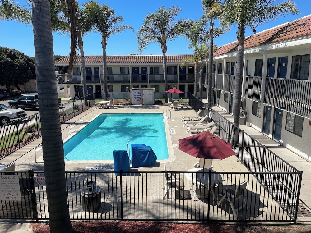 Motel6 Lompoc, CA 38/42