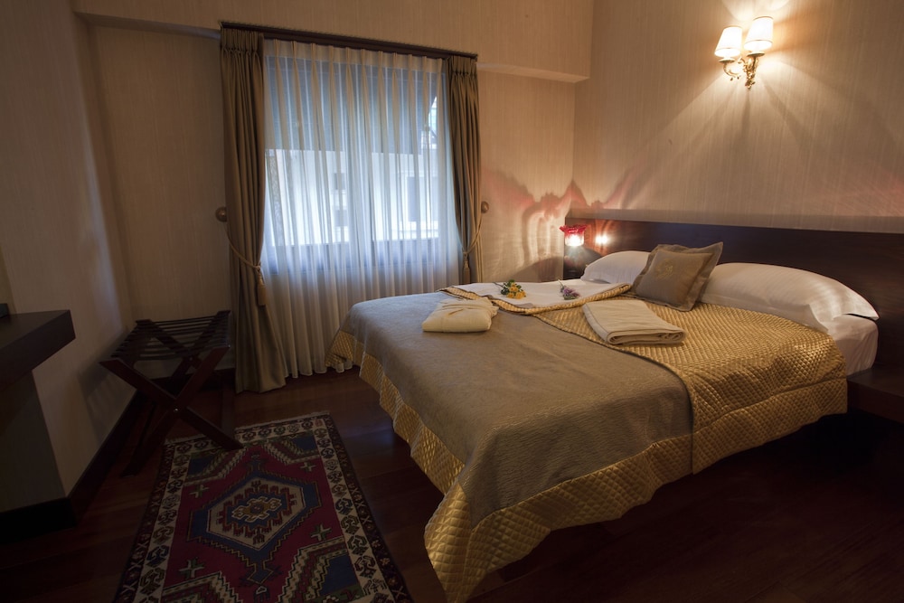 Burckin Hotel 10/46