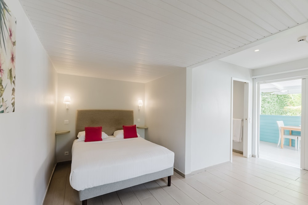 Hotel Fregate Bleue 32/72