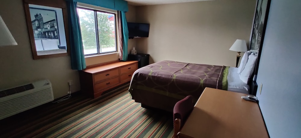 Super 8 By Wyndham Champaign 29/52