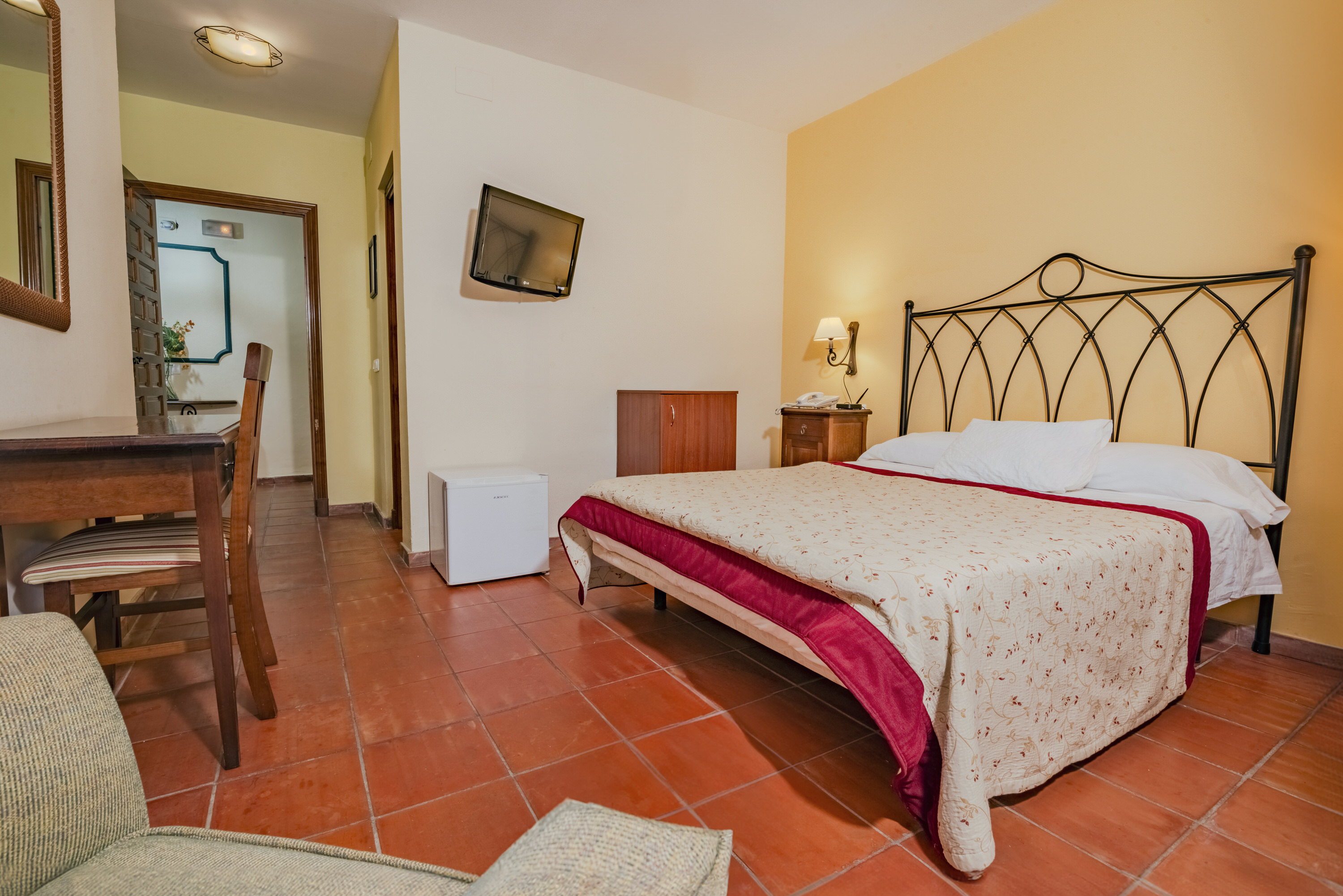 Standard, Single, Double Bed