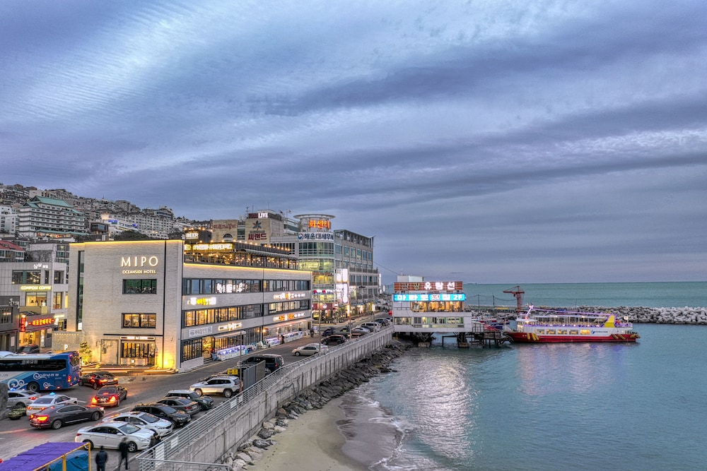 Mipo Oceanside Hotel 29/32