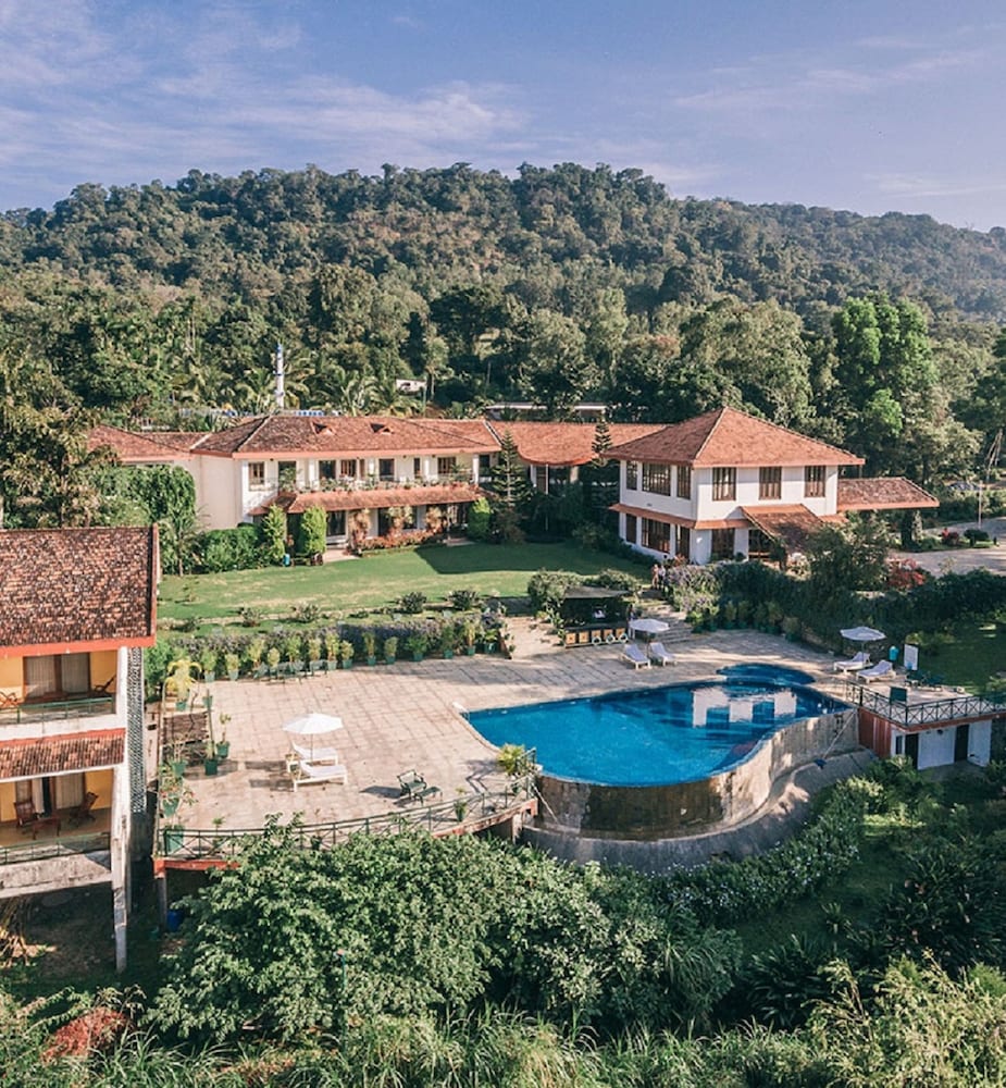 Amritara Ambatty Greens Resort Coorg 41/50