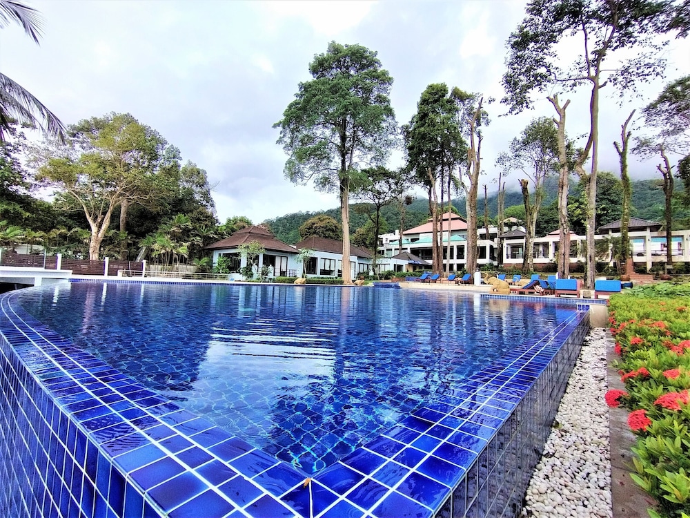 Chang Buri Resort And Spa 24/46