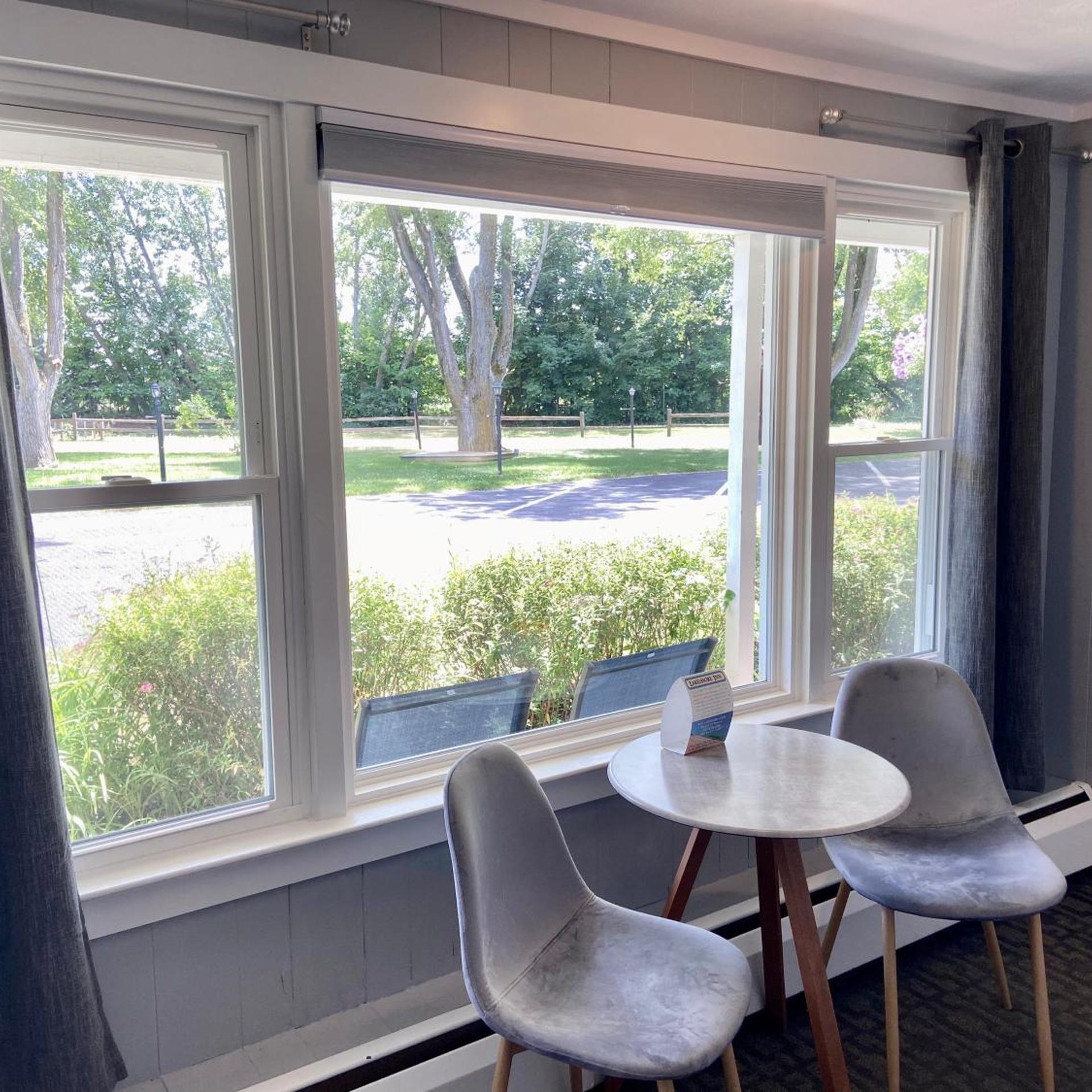 Elk Rapids Lakeshore Inn 24/42
