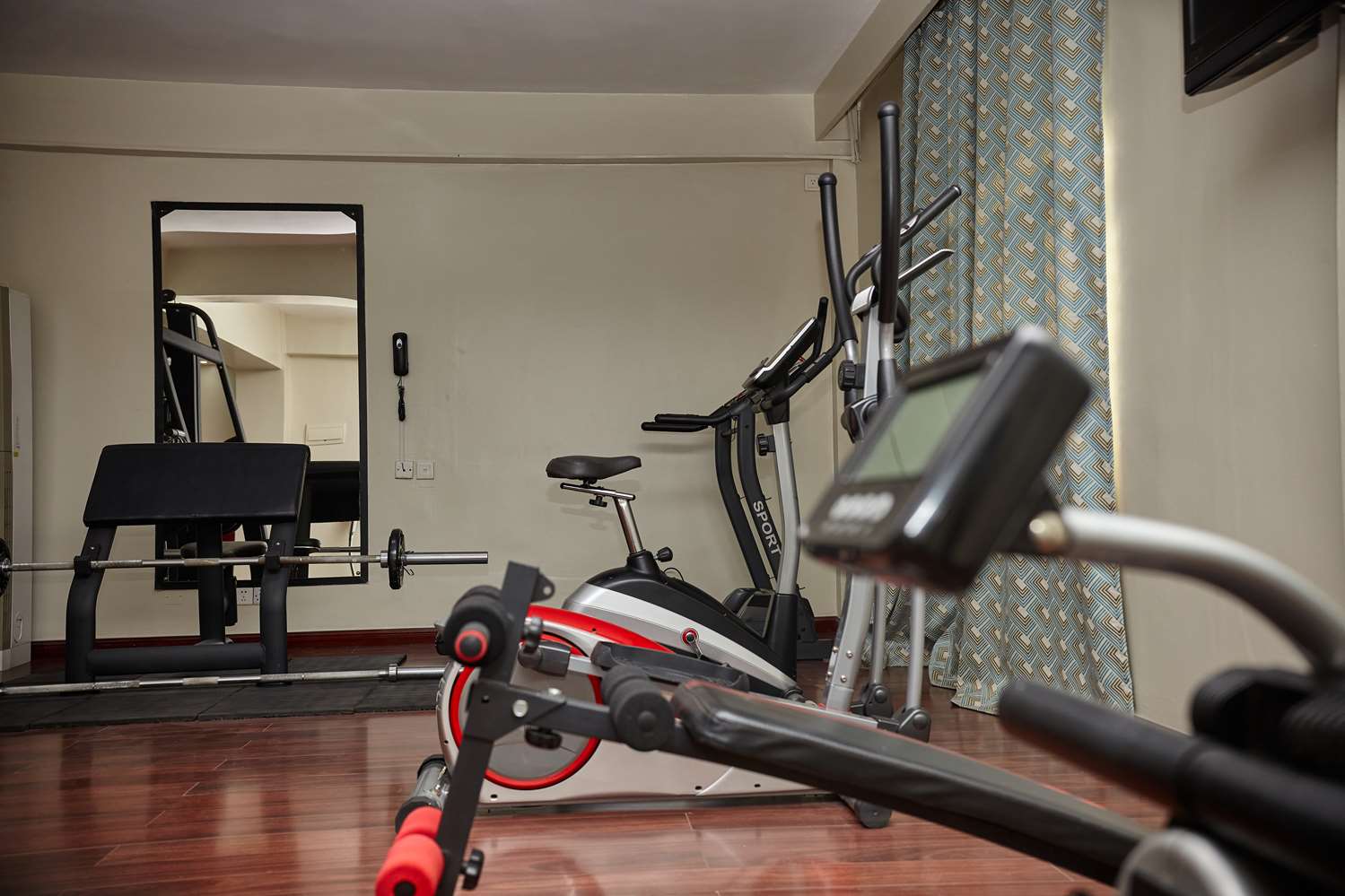 Best Western Plus Paramount Hotel 33/44