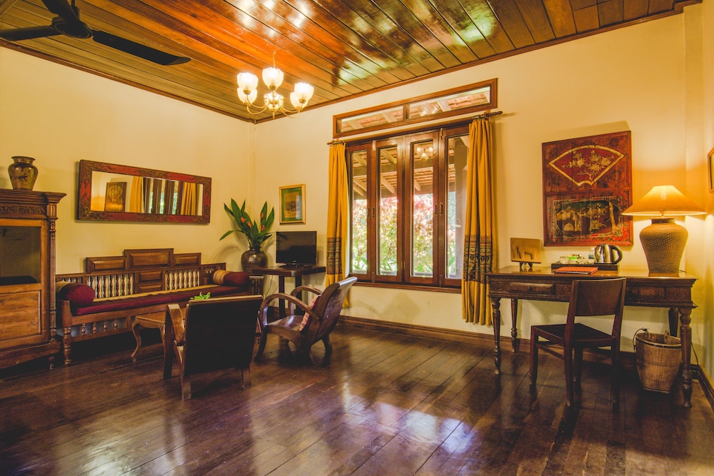 Terres Rouges Lodge 24/50