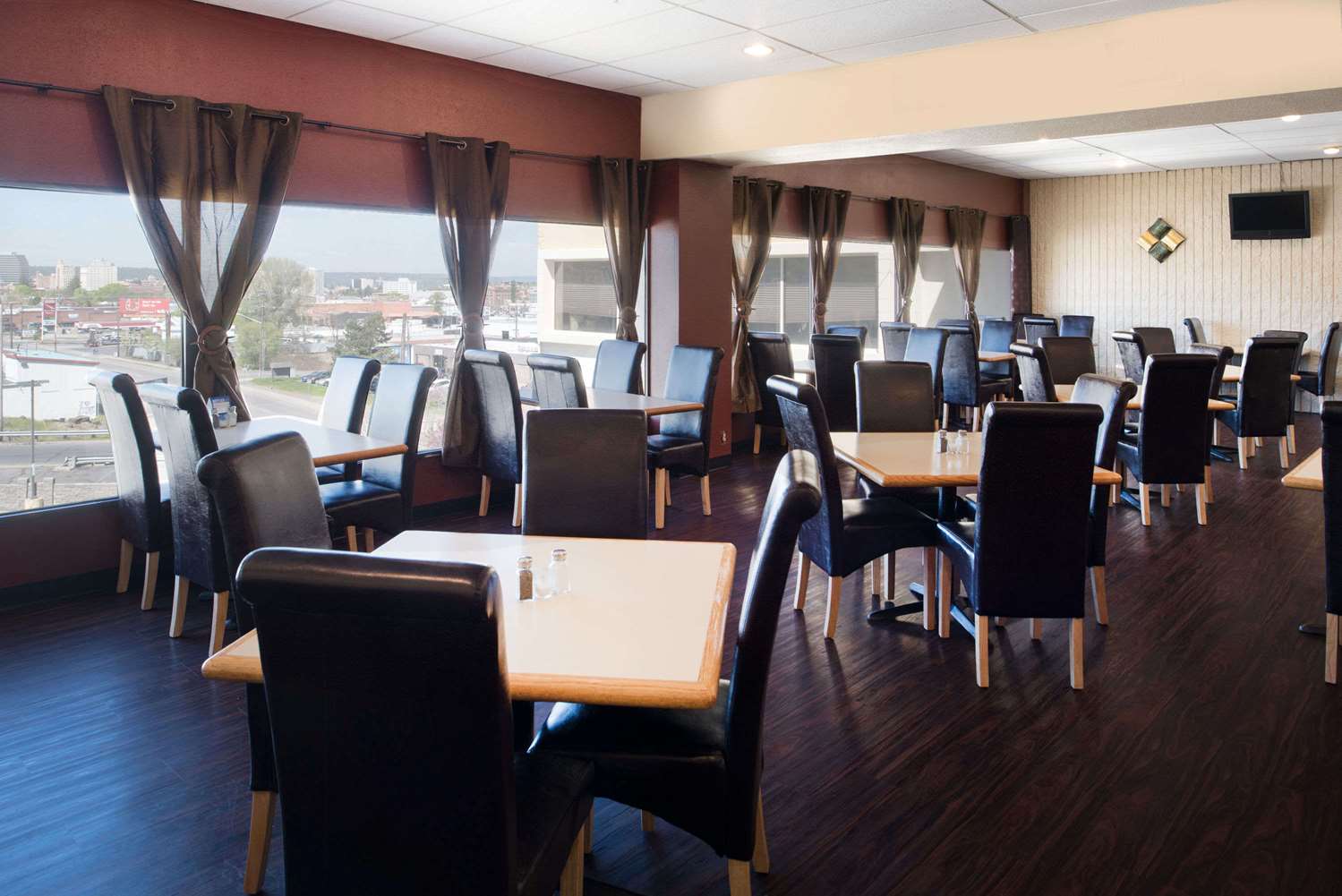 Ramada By Wyndham Downtown Spokane 12/20
