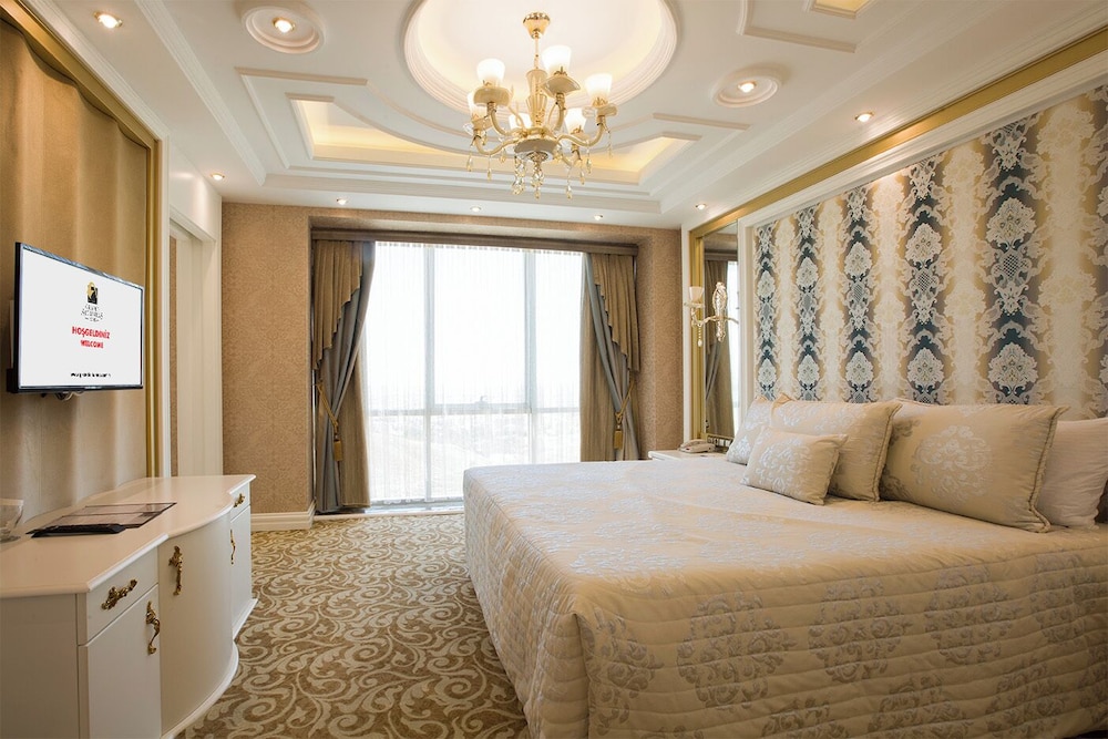 Grand Altuntas 14/52