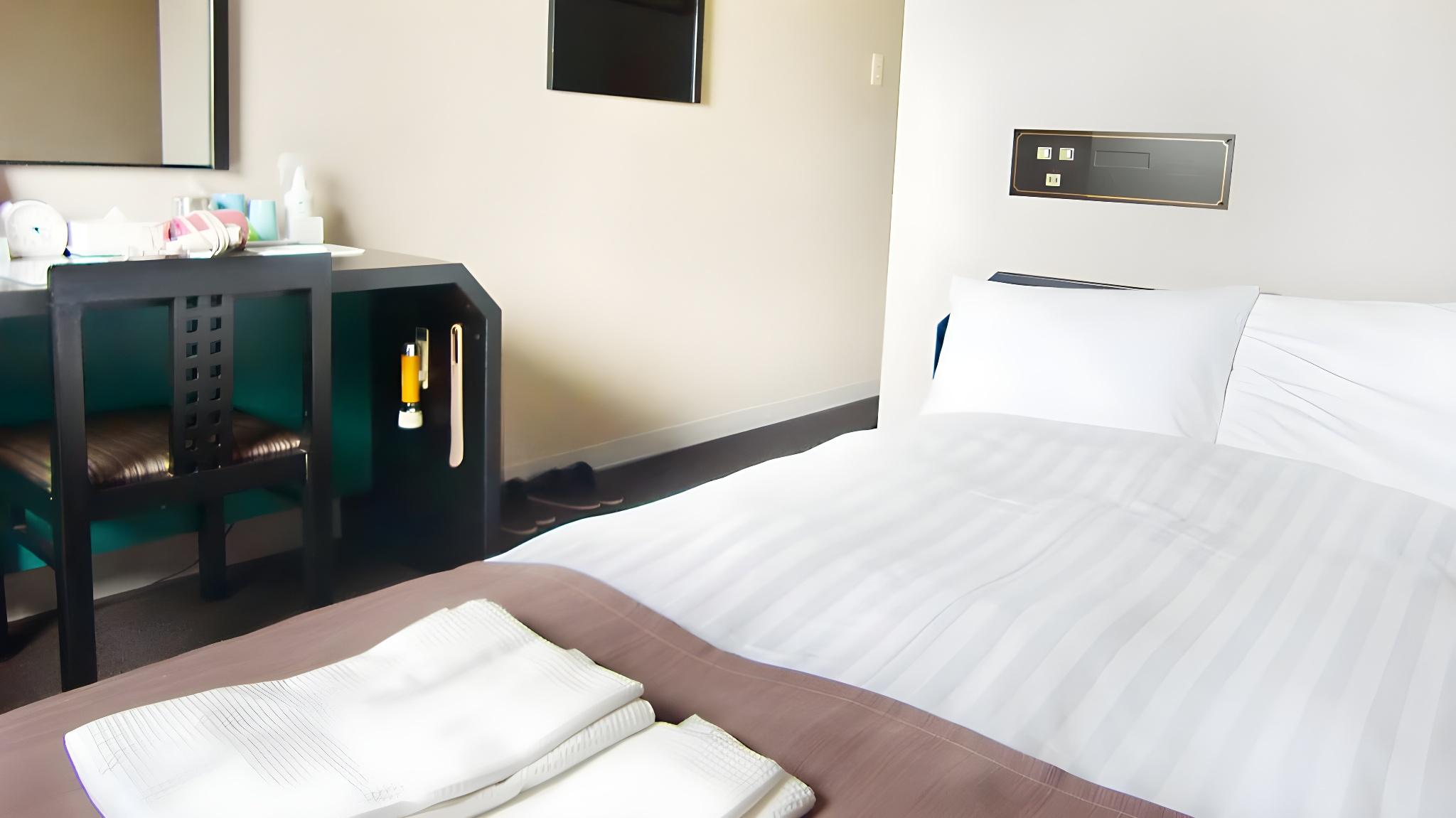 Semi Room, Standard, Semi Double Bed, Smoking