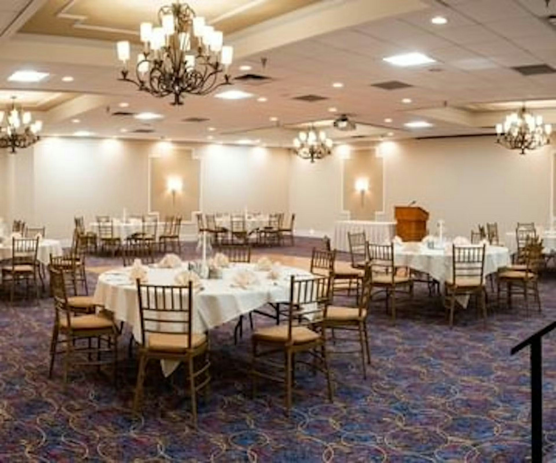 Mcm Elegante Hotel Conference Center 34/47