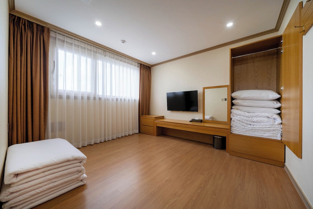 Nohyung Hotel 28/42