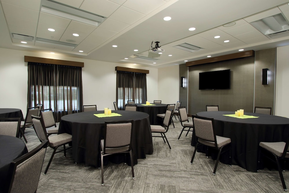 Hyatt Place Houston Katy 65/69