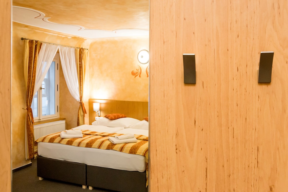 Premium, Double Bed