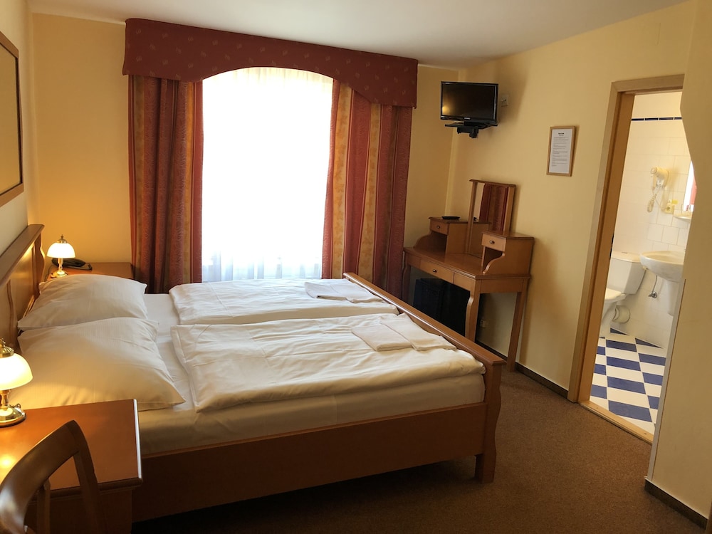Brezina Pension 12/52