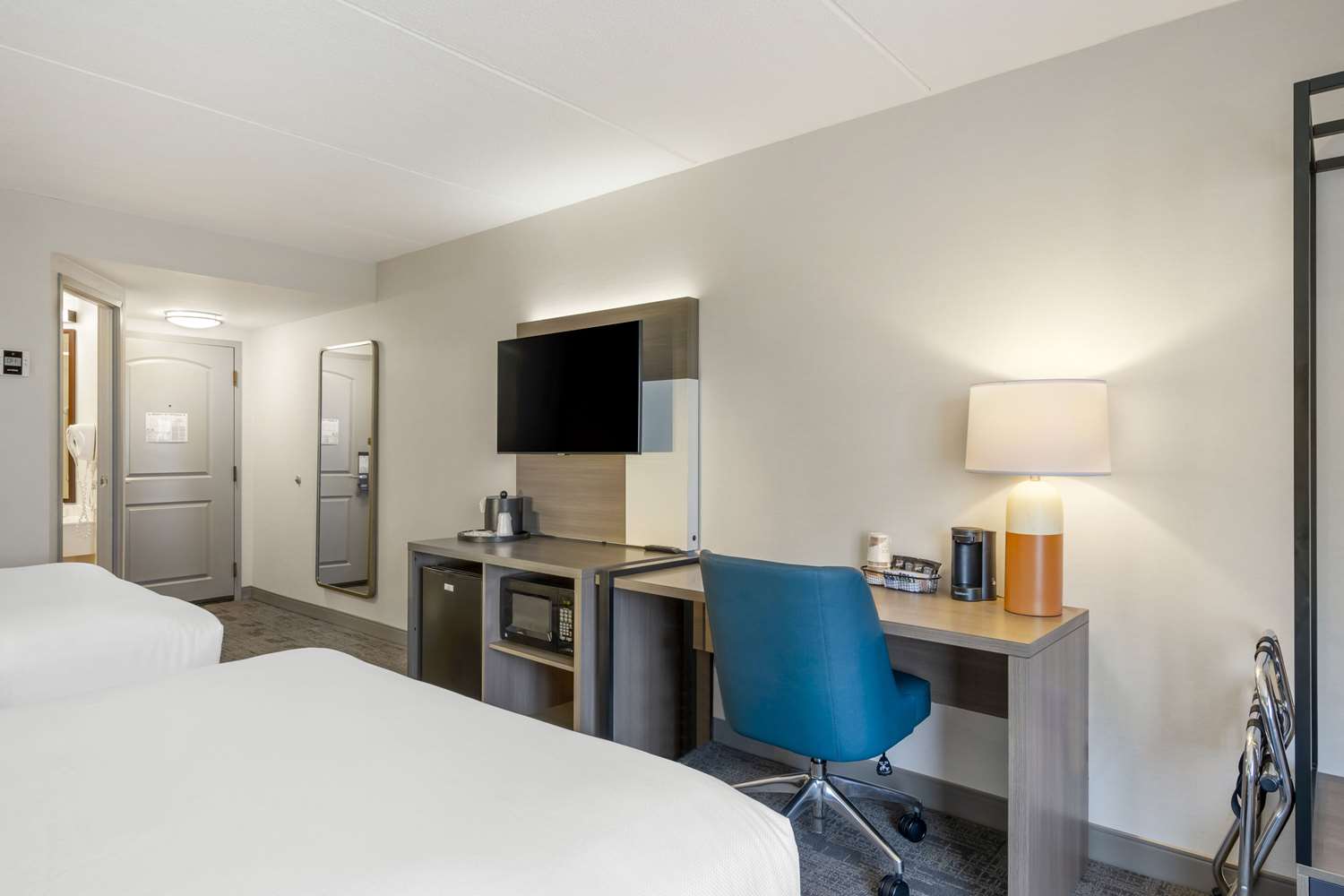 غرفة بسريرين كوين، Comfort Inn & Suites Watertown - 1000 Islands 3/4