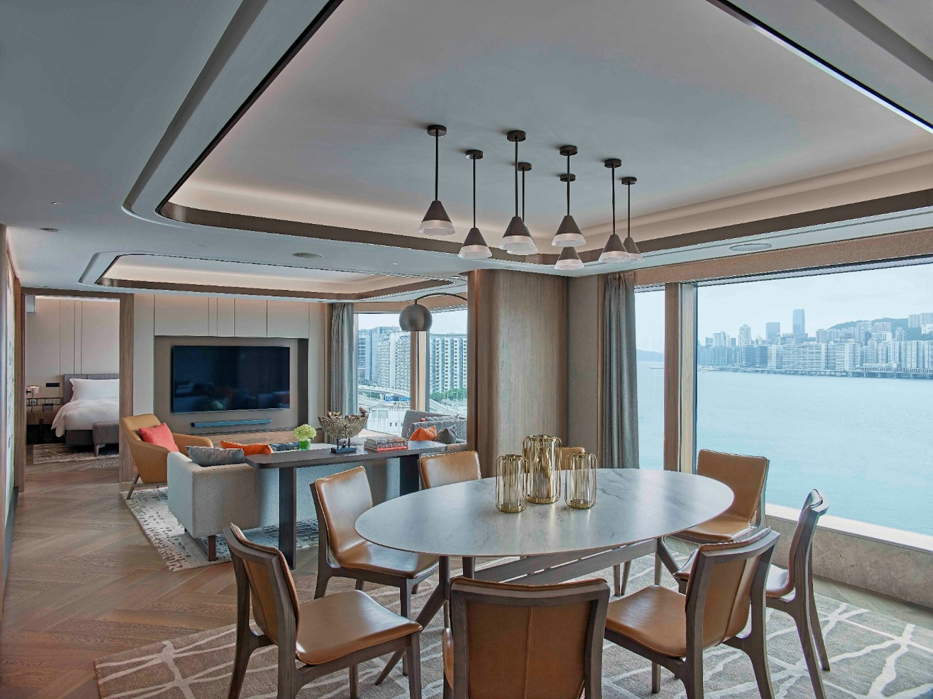 New World Millennium Hong Kong 75/77