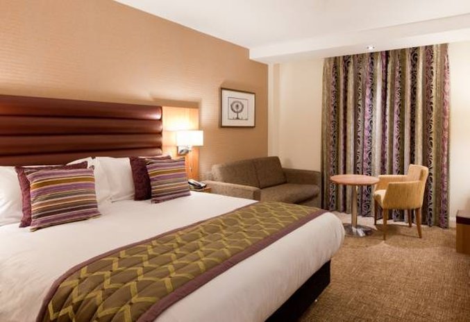 Drayton Manor Hotel 5/20