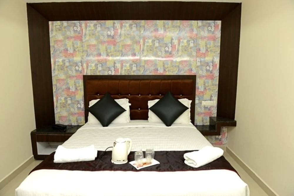Jk Residency 15/33