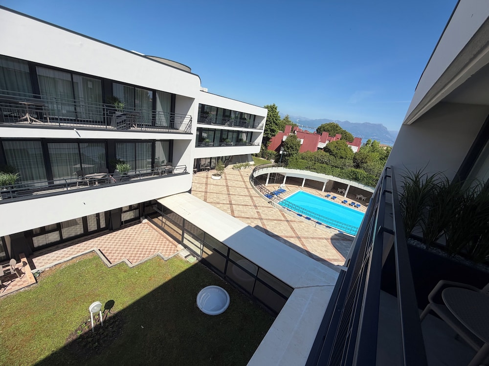 Hotel Residence Holiday 70/76