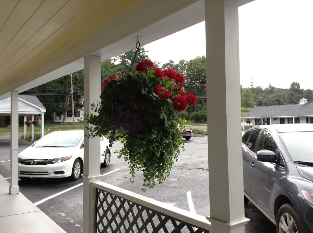 Briarcliff Motel 23/30