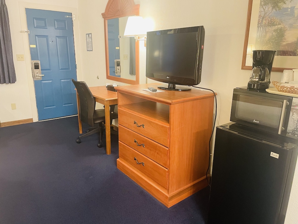 Americas Best Value Inn Sandpoint 41/49