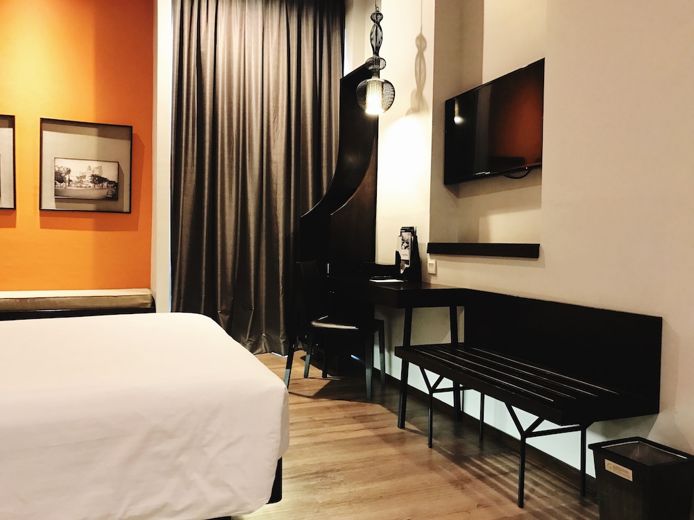 Mercure Surabaya Grand Mirama 25/81
