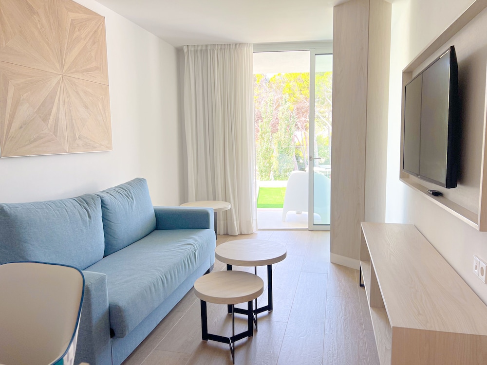 Diamant Hotel and Aparthotel 58/77
